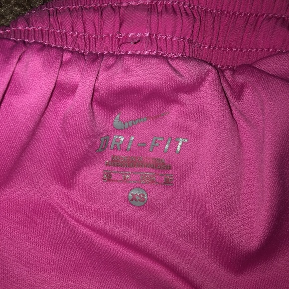 Women’s Nike shorts - Picture 3 of 3